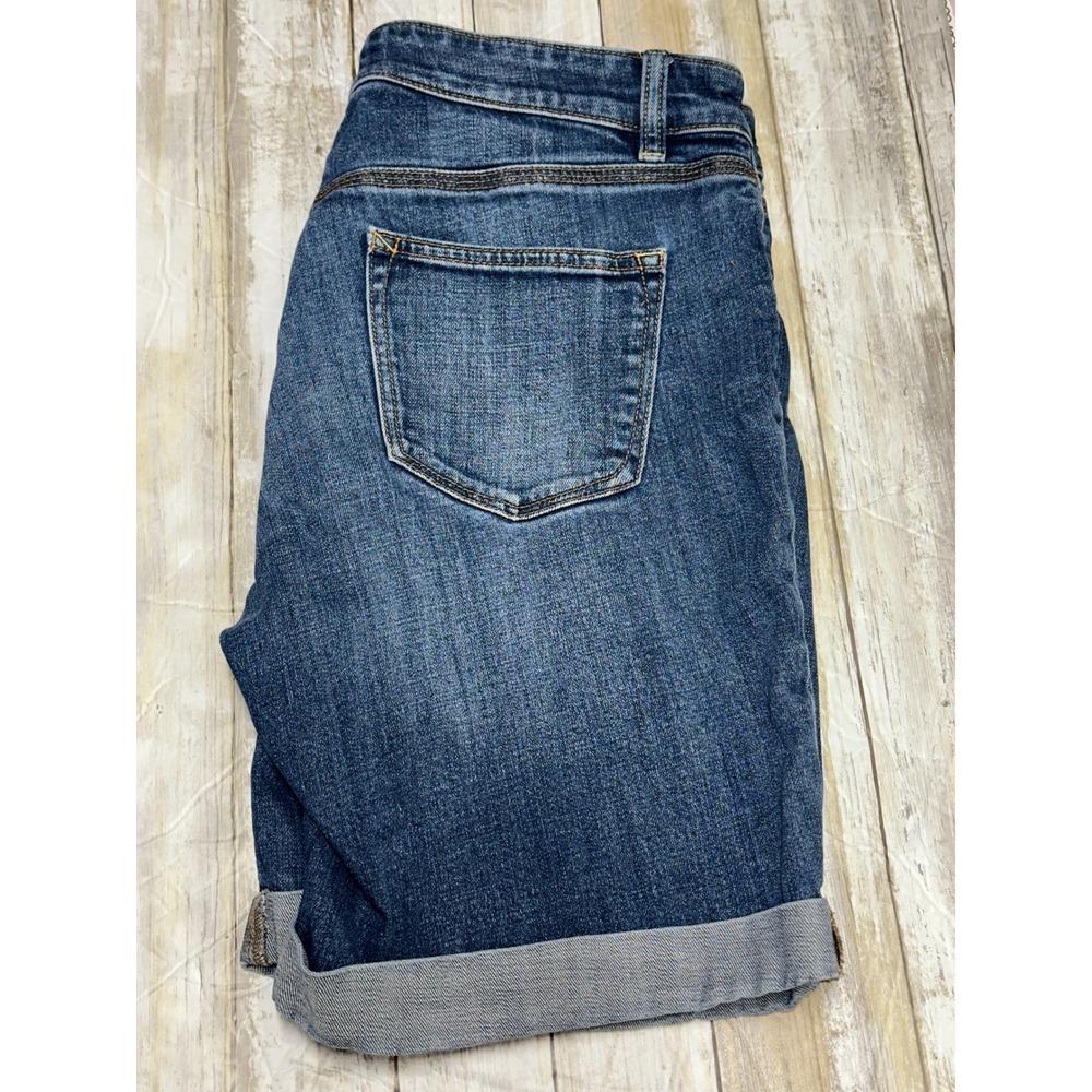 Talbots Flawless Five-Pocket Boyfriend Denim Shorts Medium Wash Blue Size 10